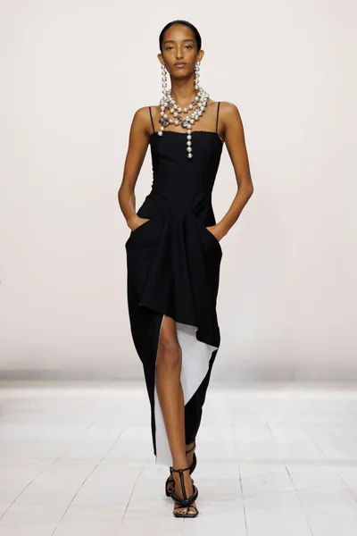 Look 12